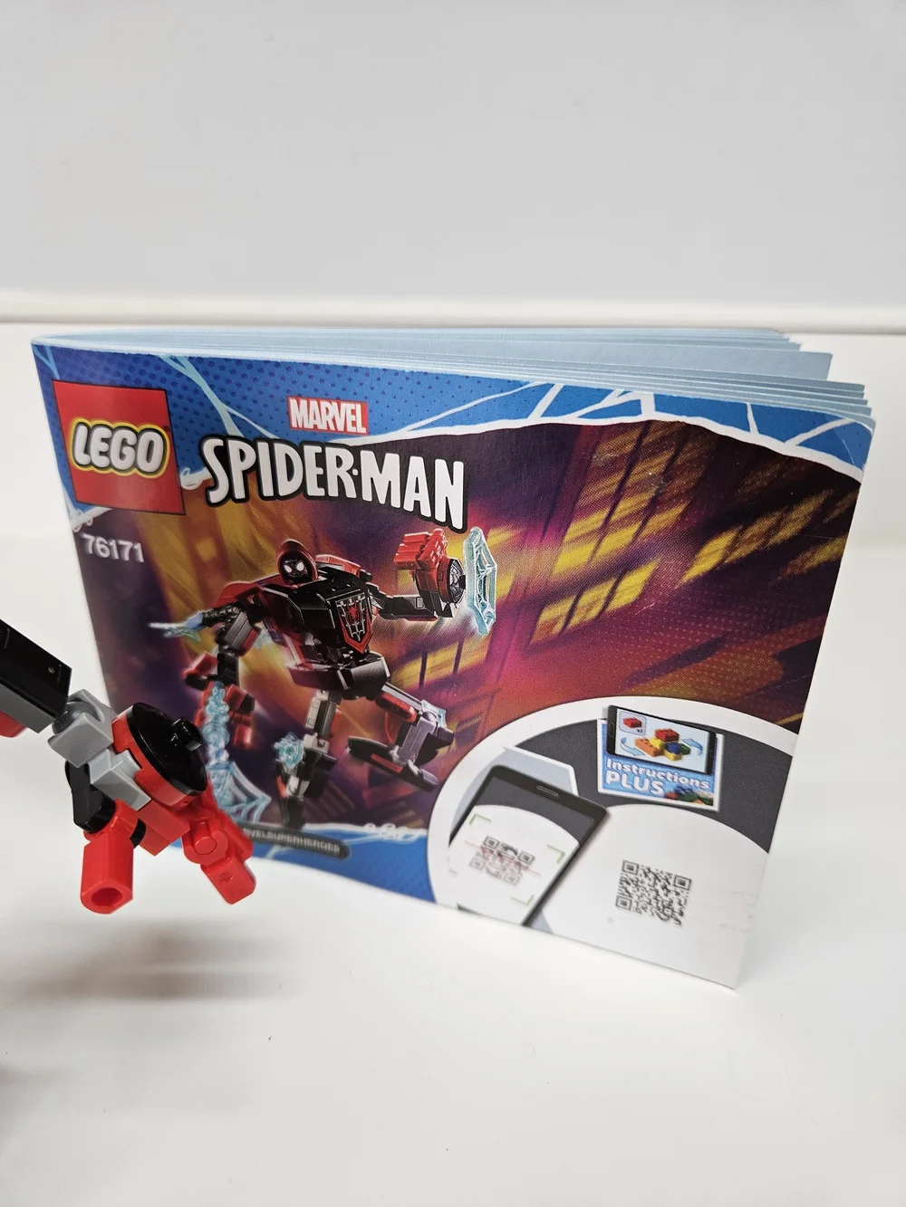 LEGO Marvel Spider-Man Miles Morales Mech Armor 76171 Manual 100% Complete